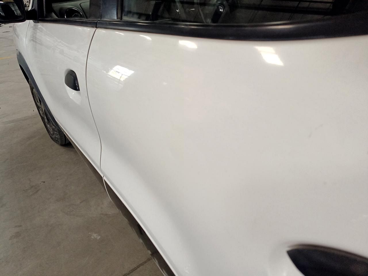 Used 2018 Renault Kwid [2017-2019] RXT 1.0 SCE Special (O) Petrol Manual dents MINOR DENT