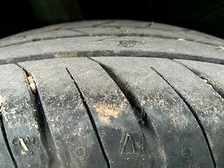 Used 2022 Renault Kiger RXE MT Petrol Manual tyres LEFT REAR TYRE TREAD VIEW