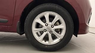 Used 2015 Hyundai Grand i10 [2013-2017] Asta 1.2 Kappa VTVT Petrol Manual tyres RIGHT FRONT TYRE RIM VIEW