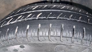 Used 2015 Maruti Suzuki Alto 800 [2012-2016] Lxi Petrol Manual tyres LEFT FRONT TYRE TREAD VIEW