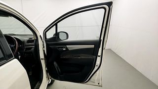 Used 2017 Maruti Suzuki Ertiga [2015-2018] VDI ABS LIMITED EDITION Diesel Manual interior RIGHT FRONT DOOR OPEN VIEW