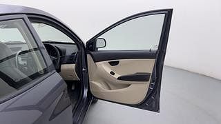 Used 2018 Hyundai Eon [2011-2018] Magna + (O) Petrol Manual interior RIGHT FRONT DOOR OPEN VIEW