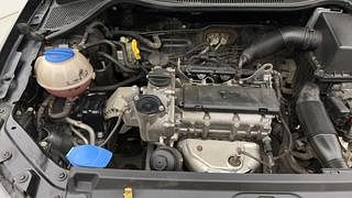 Used 2016 Volkswagen Polo [2015-2019] Highline1.2L (P) Petrol Manual engine ENGINE RIGHT SIDE VIEW