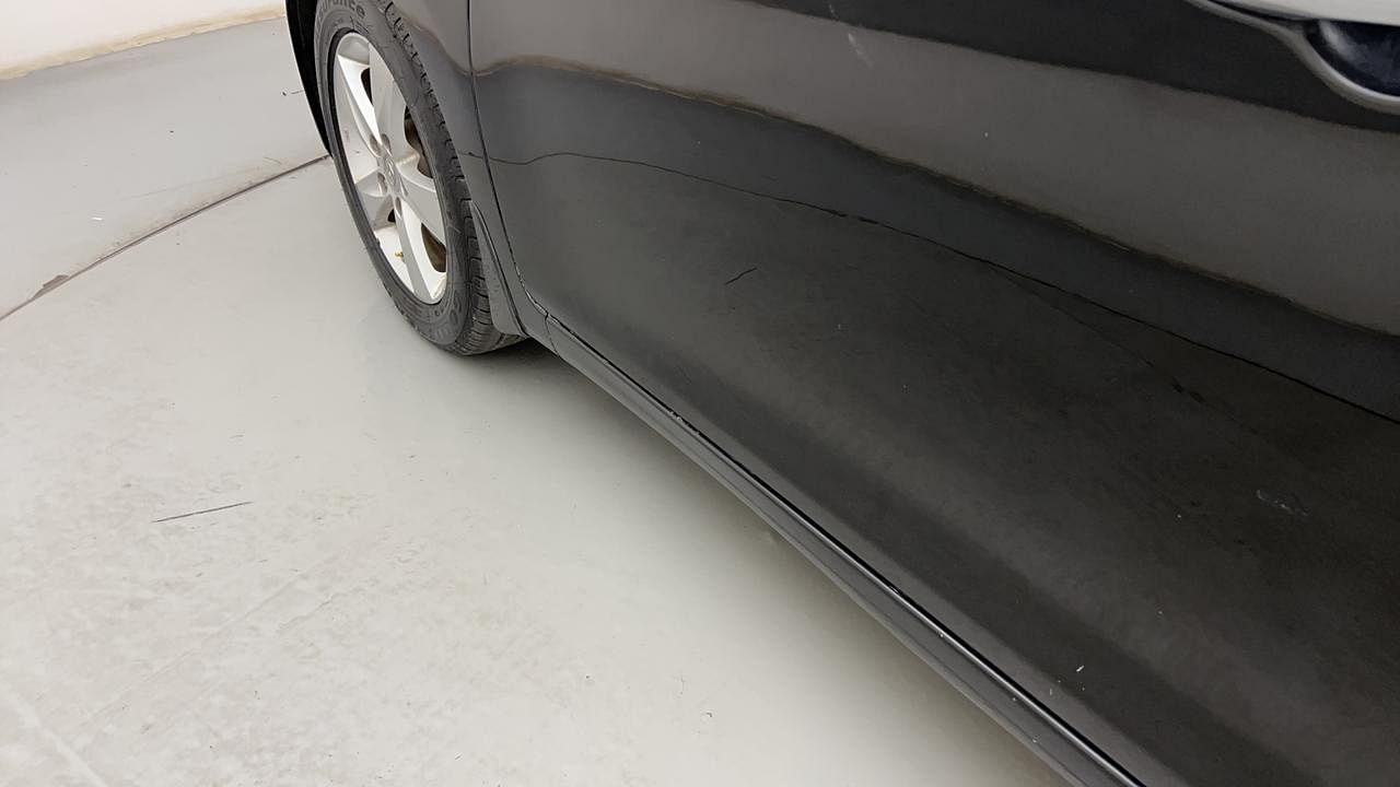 Used 2013 Hyundai Neo Fluidic Elantra [2012-2016] 1.8 SX MT VTVT Petrol Manual dents MINOR SCRATCH
