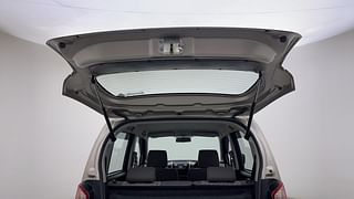 Used 2016 Maruti Suzuki Wagon R 1.0 [2015-2019] VXI AMT Petrol Automatic interior DICKY DOOR OPEN VIEW