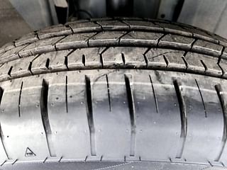 Used 2019 Renault Triber RXZ Petrol Manual tyres RIGHT FRONT TYRE TREAD VIEW