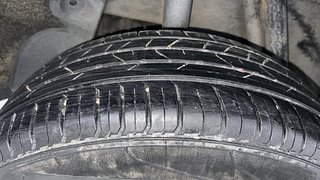 Used 2014 Renault Duster [2012-2015] 85 PS RxE Diesel Manual tyres RIGHT REAR TYRE TREAD VIEW