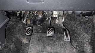 Used 2010 Maruti Suzuki Swift [2007-2011] LXI CNG (Outside Fitted) Petrol+cng Manual interior PEDALS VIEW