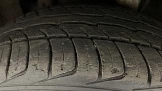Used 2018 Mahindra Marazzo M6 8str Diesel Manual tyres LEFT FRONT TYRE TREAD VIEW