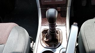 Used 2015 Mahindra XUV500 [2015-2018] W6 Diesel Manual interior GEAR  KNOB VIEW