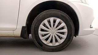 Used 2017 Maruti Suzuki Swift Dzire [2012-2017] VXI (O) Petrol Manual tyres RIGHT FRONT TYRE RIM VIEW