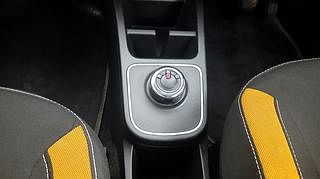 Used 2022 Renault Kwid CLIMBER 1.0 AMT Petrol Automatic interior GEAR  KNOB VIEW