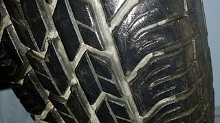 Used 2014 Maruti Suzuki Swift [2011-2017] VDi Diesel Manual tyres LEFT REAR TYRE TREAD VIEW