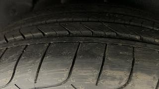 Used 2016 Hyundai Creta [2015-2018] 1.6 SX (O) Diesel Manual tyres RIGHT REAR TYRE TREAD VIEW