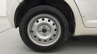 Used 2010 Maruti Suzuki Swift [2007-2011] LXI CNG (Outside Fitted) Petrol+cng Manual tyres RIGHT REAR TYRE RIM VIEW