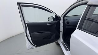 Used 2018 Hyundai Grand i10 [2017-2020] Sportz 1.2 Kappa VTVT Dual Tone Petrol Manual interior LEFT FRONT DOOR OPEN VIEW