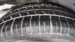 Used 2012 Toyota Etios Liva [2010-2017] G Petrol Manual tyres RIGHT REAR TYRE TREAD VIEW