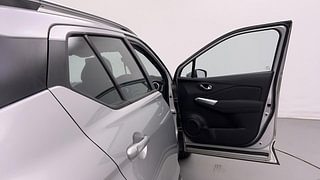 Used 2019 Nissan Kicks [2018-2020] XL Diesel Diesel Manual interior RIGHT FRONT DOOR OPEN VIEW