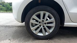 Used 2013 Volkswagen Polo [2010-2014] Highline 1.2 (D) Diesel Manual tyres RIGHT REAR TYRE RIM VIEW