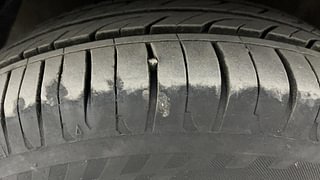 Used 2014 Hyundai i20 [2012-2014] Asta 1.4 CRDI Diesel Manual tyres LEFT FRONT TYRE TREAD VIEW