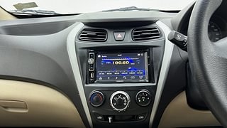 Used 2017 Hyundai Eon [2011-2018] Era + Petrol Manual interior MUSIC SYSTEM & AC CONTROL VIEW