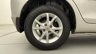 Used 2015 Maruti Suzuki Swift [2011-2017] VXi Petrol Manual tyres RIGHT REAR TYRE RIM VIEW