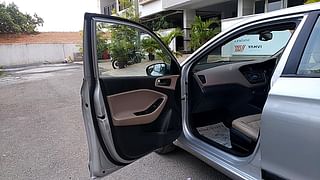 Used 2016 Hyundai i20 [2008-2010] Asta 1.4 CRDI 6 Speed Diesel Manual interior LEFT FRONT DOOR OPEN VIEW