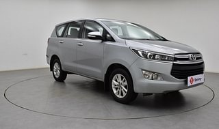 Used 2016 Toyota Innova Crysta [2016-2020] 2.4 V 7 STR Diesel Manual exterior RIGHT FRONT CORNER VIEW