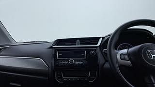 Used 2017 Honda BR-V [2016-2020] V MT Petrol Petrol Manual interior MUSIC SYSTEM & AC CONTROL VIEW