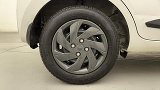 Used 2019 Hyundai New Santro 1.1 [2018-2020] Sportz SE Petrol Manual tyres RIGHT REAR TYRE RIM VIEW