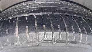 Used 2016 Hyundai Fluidic Verna 4S [2015-2018] 1.6 VTVT SX Petrol Manual tyres LEFT FRONT TYRE TREAD VIEW