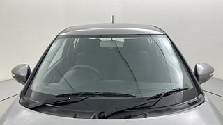 Used 2012 Maruti Suzuki Swift [2011-2017] VXi Petrol Manual exterior FRONT WINDSHIELD VIEW