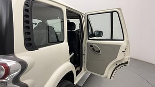 Used 2017 Mahindra Scorpio [2014-2017] S4 Diesel Manual interior RIGHT REAR DOOR OPEN VIEW