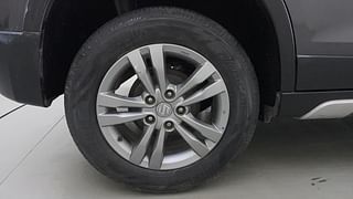 Used 2017 Maruti Suzuki Vitara Brezza [2016-2020] ZDi Plus Diesel Manual tyres RIGHT REAR TYRE RIM VIEW