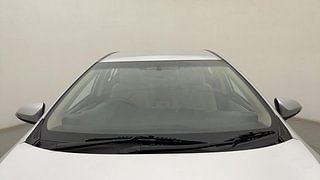 Used 2016 Toyota Corolla Altis [2014-2017] G Petrol Petrol Manual exterior FRONT WINDSHIELD VIEW