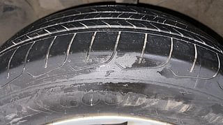 Used 2016 Hyundai Creta [2015-2018] 1.6 SX Plus Petrol Petrol Manual tyres LEFT FRONT TYRE TREAD VIEW