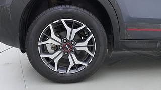Used 2019 Kia Seltos GTX DCT Petrol Automatic tyres RIGHT REAR TYRE RIM VIEW