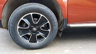 Used 2016 Renault Duster [2015-2019] 110 PS RXZ 4X2 AMT Diesel Automatic tyres LEFT FRONT TYRE RIM VIEW