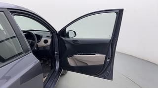 Used 2019 Hyundai Xcent [2017-2019] S Petrol Petrol Manual interior RIGHT FRONT DOOR OPEN VIEW