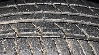 Used 2019 Renault Kwid [2015-2019] RXL Petrol Manual tyres LEFT REAR TYRE TREAD VIEW