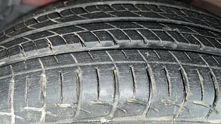 Used 2014 Maruti Suzuki Swift [2011-2017] ZXi Petrol Manual tyres LEFT FRONT TYRE TREAD VIEW