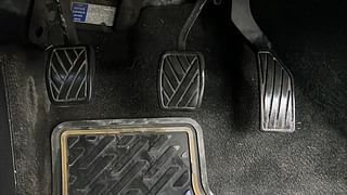 Used 2016 Maruti Suzuki S-Cross [2015-2017] Alpha 1.3 Diesel Manual interior PEDALS VIEW