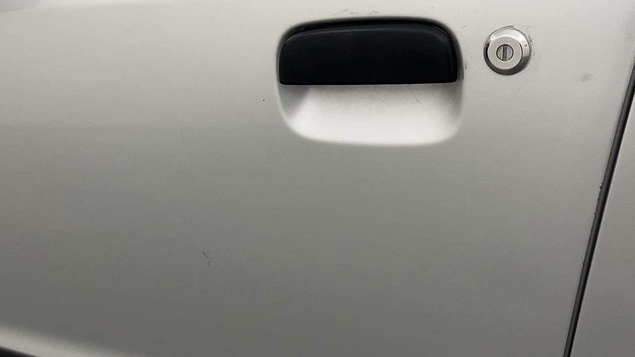 Used 2013 maruti-suzuki A-Star VXI AT Petrol Automatic dents MINOR SCRATCH