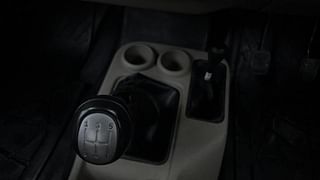 Used 2018 Mahindra Thar [2010-2019] CRDe 4x4 AC Diesel Manual interior GEAR  KNOB VIEW