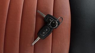 Used 2019 Renault Duster [2015-2019] 85 PS RXS MT Diesel Manual extra CAR KEY VIEW
