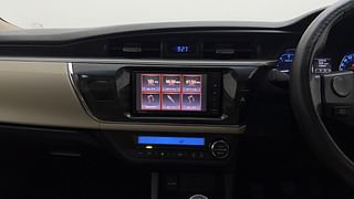 Used 2014 Toyota Corolla Altis [2014-2017] G Petrol Petrol Manual interior MUSIC SYSTEM & AC CONTROL VIEW