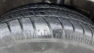 Used 2016 Maruti Suzuki Celerio VXI Petrol Manual tyres RIGHT FRONT TYRE TREAD VIEW