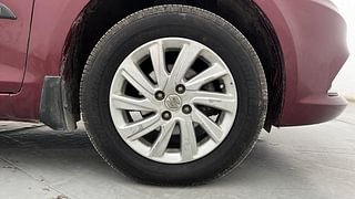 Used 2017 Maruti Suzuki Swift Dzire [2012-2017] ZDI Diesel Manual tyres RIGHT FRONT TYRE RIM VIEW