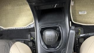 Used 2015 Mahindra XUV500 [2015-2018] W4 Diesel Manual interior GEAR  KNOB VIEW