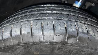 Used 2022 Toyota Glanza V AMT Petrol Automatic tyres RIGHT FRONT TYRE TREAD VIEW